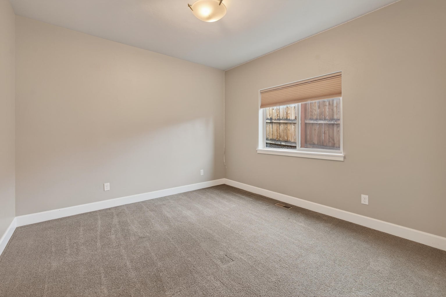 Photo of 2793 SW 33rd Street 25 of 44