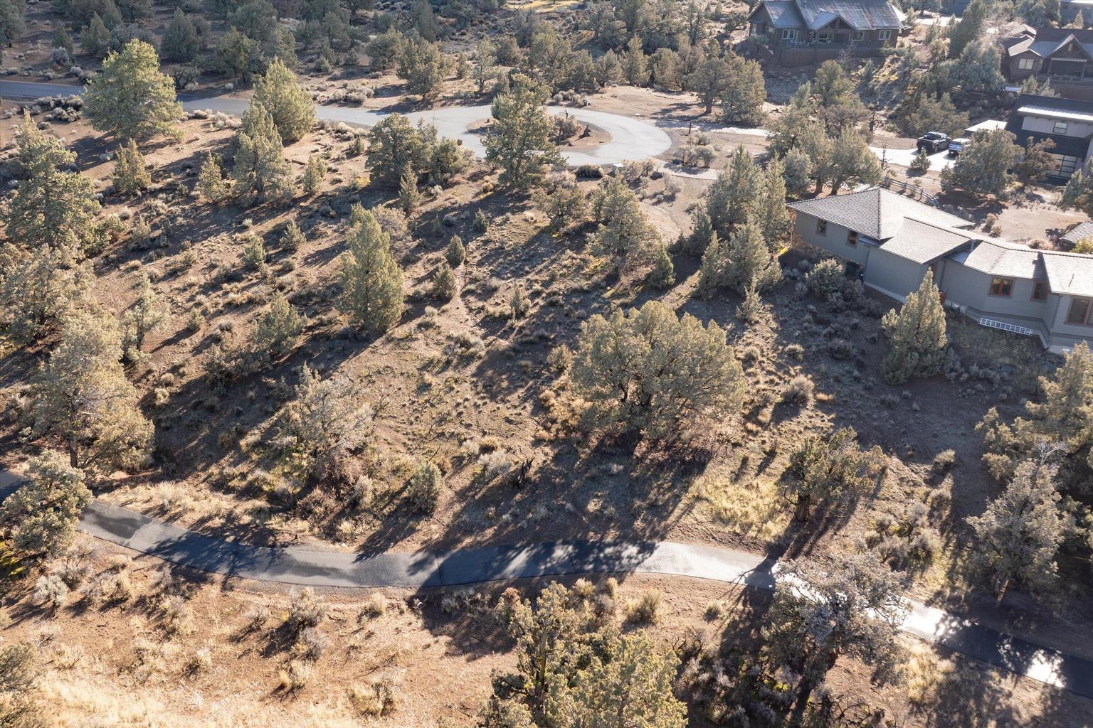Photo of SW Caballo Court 5 of 9