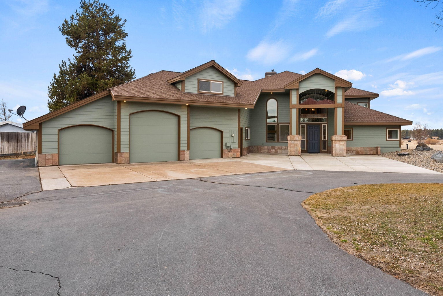 Photo of 52975 Riverview Drive 13 of 64