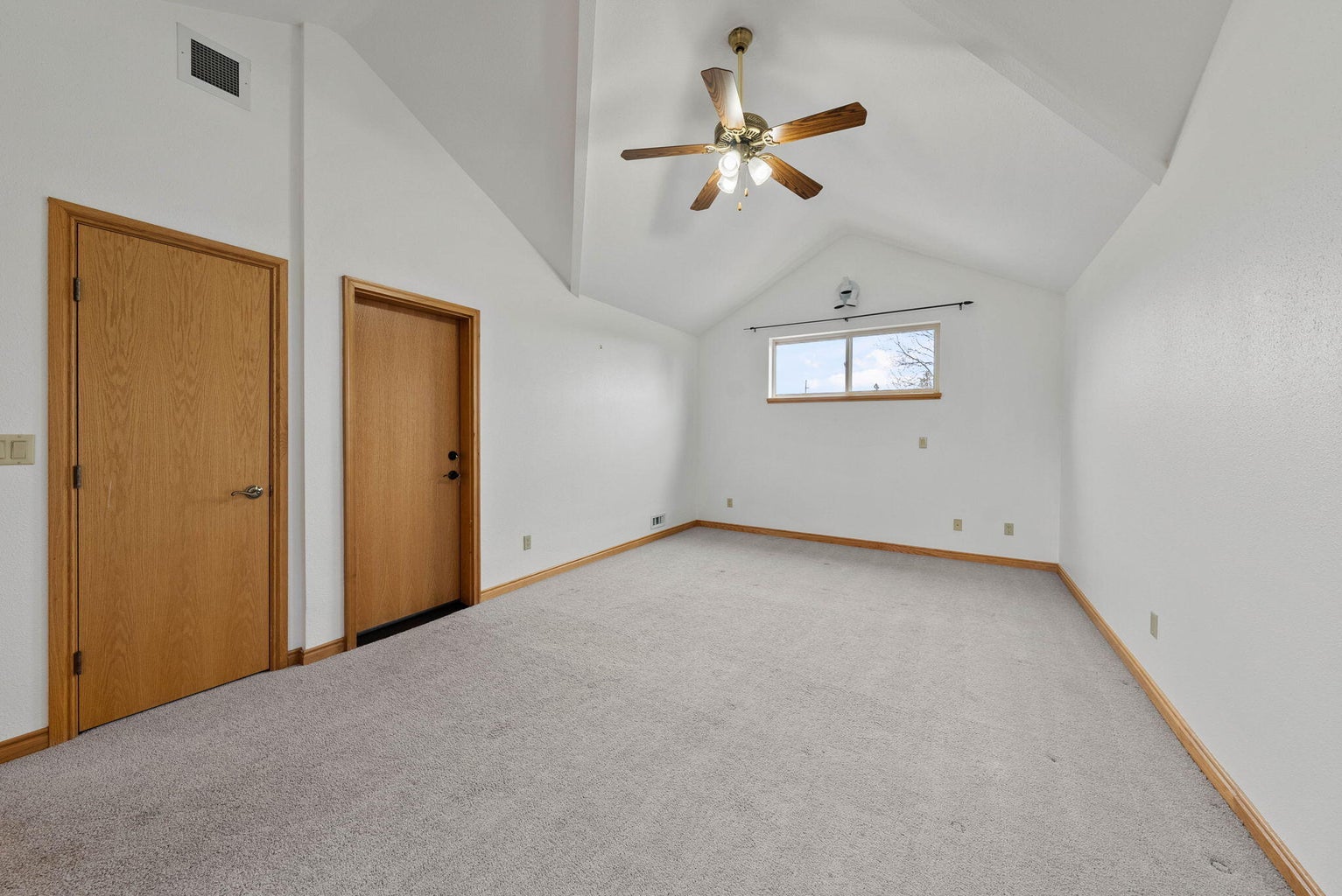 Photo of 52975 Riverview Drive 22 of 64
