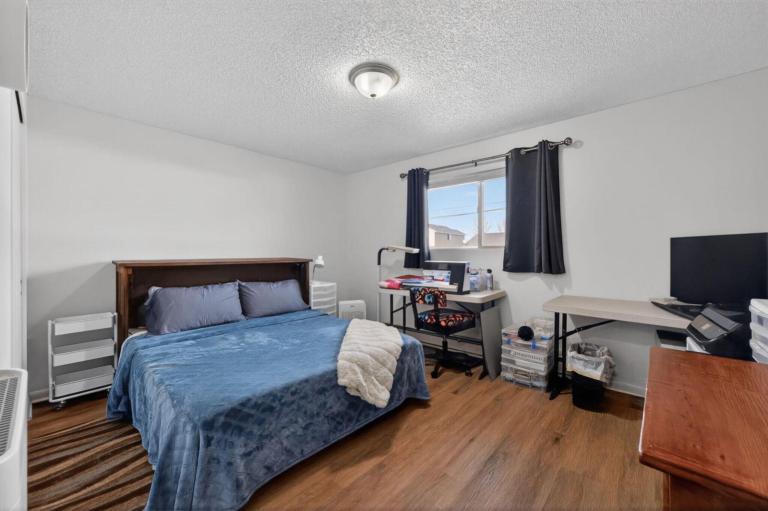 Photo of 2412 SW Wickiup Avenue 14 of 46
