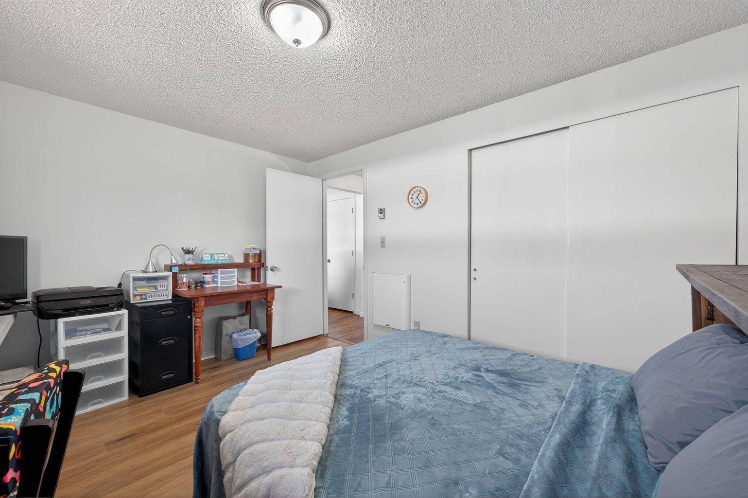 Photo of 2412 SW Wickiup Avenue 15 of 46