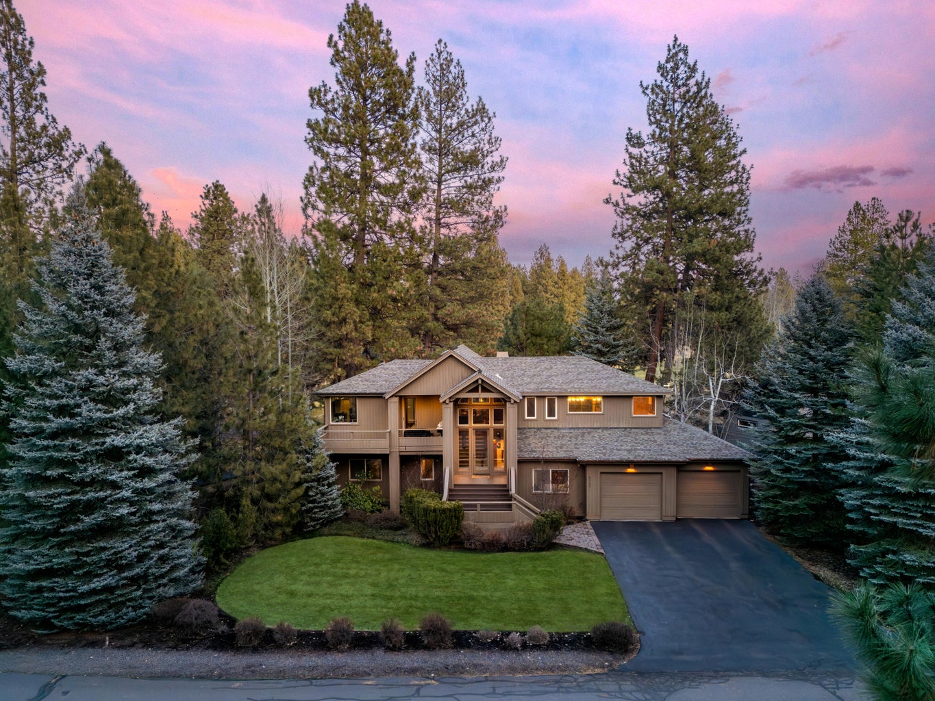 Photo of 60786 Currant Way 1 of 51
