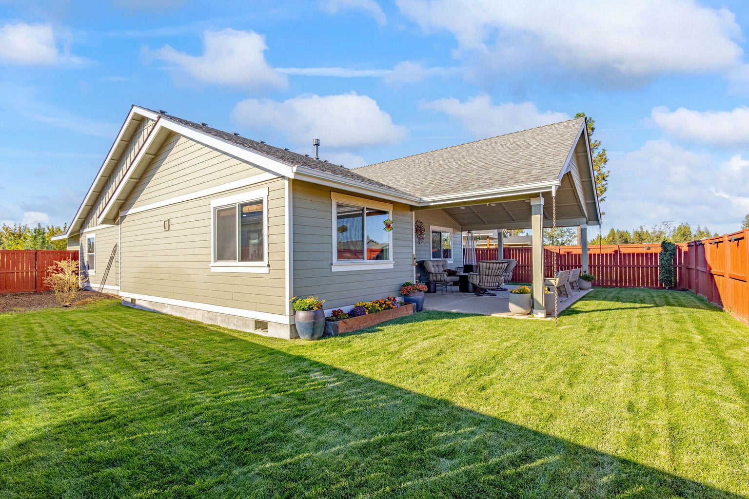 Photo of 51780 Mountain Pine Street 30 of 42