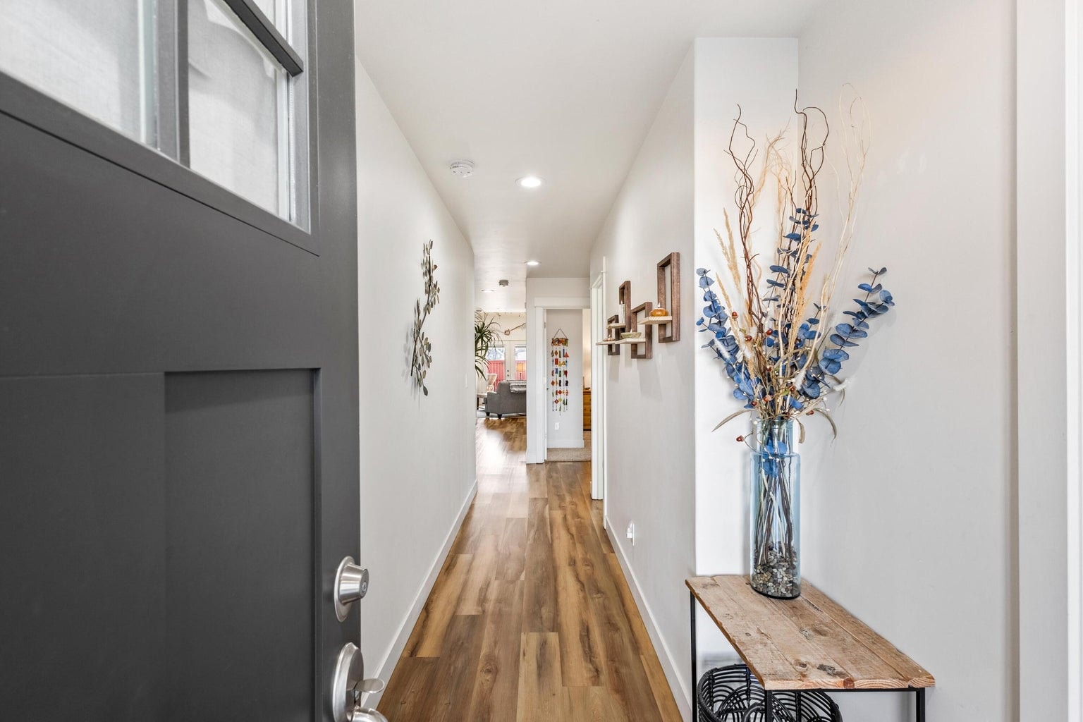 Photo of 51780 Mountain Pine Street 3 of 42