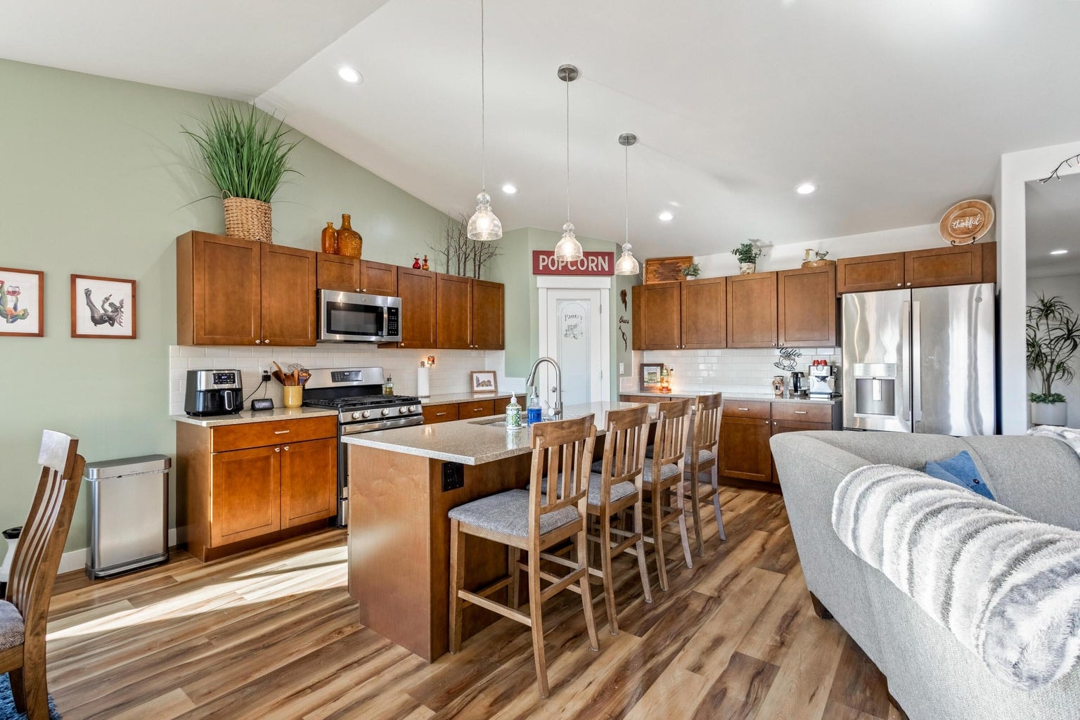 Photo of 51780 Mountain Pine Street 6 of 42