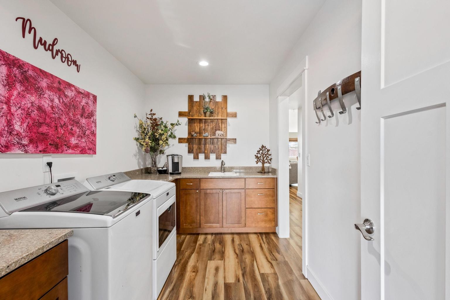 Photo of 51780 Mountain Pine Street 22 of 42