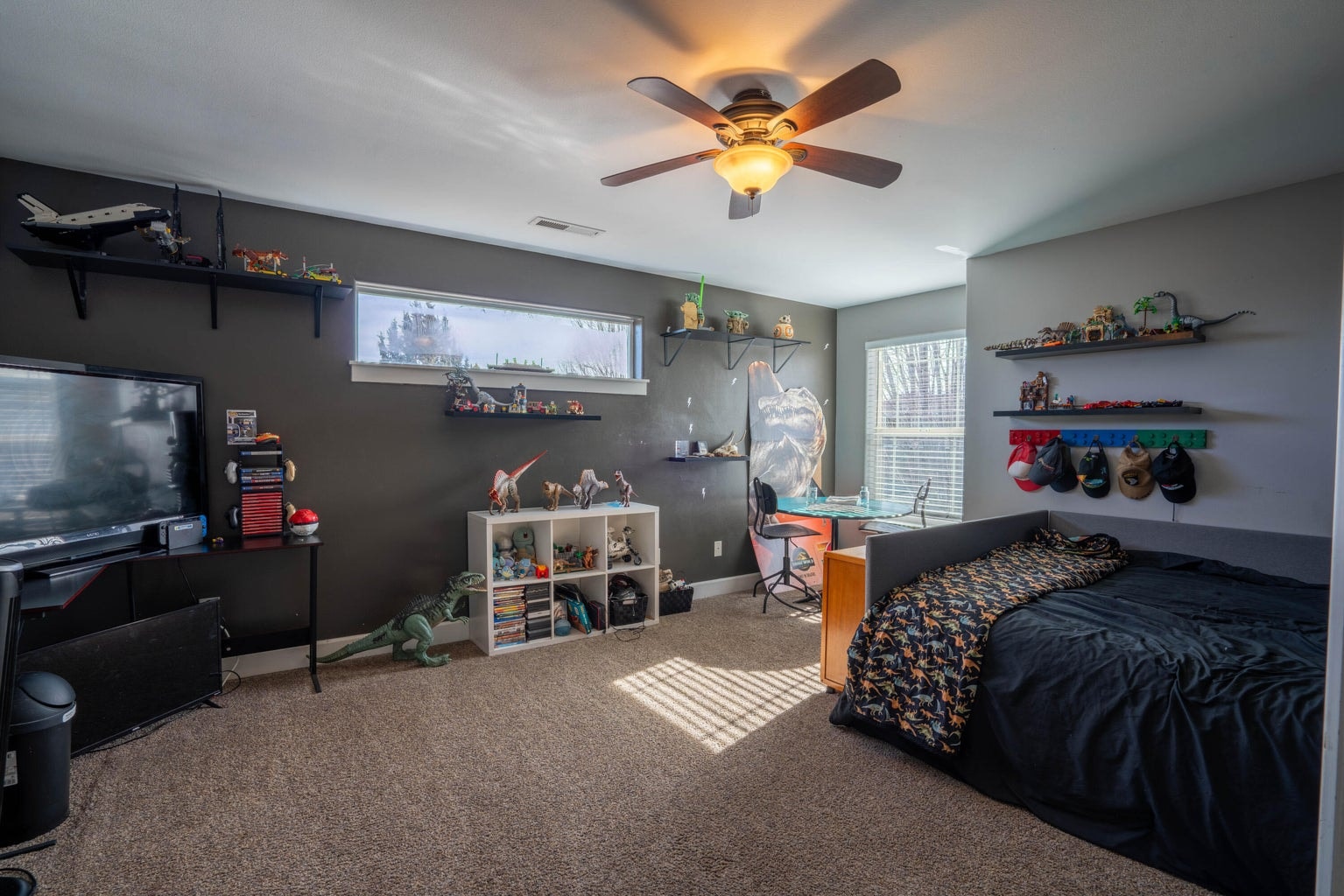 Photo of 1334 SW Rimrock Way 32 of 57