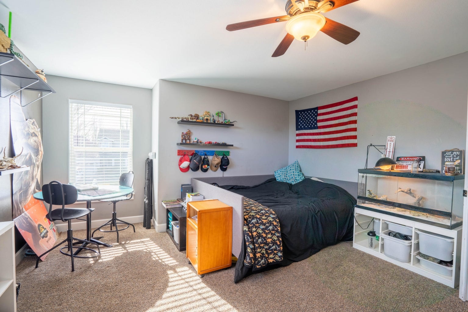 Photo of 1334 SW Rimrock Way 33 of 57