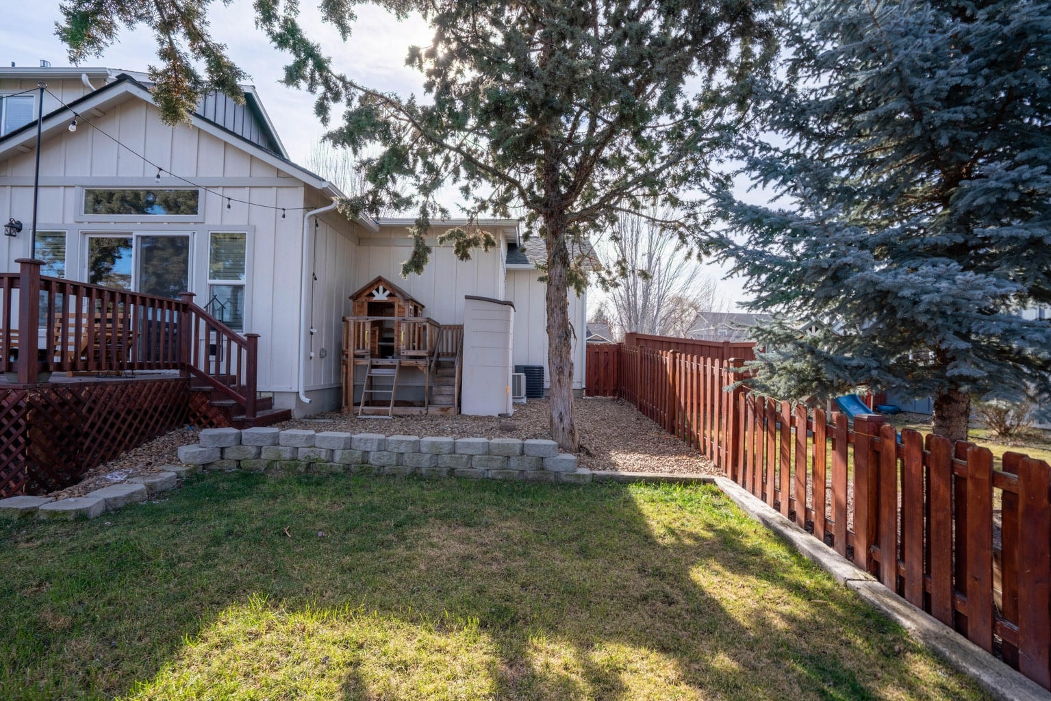 Photo of 1334 SW Rimrock Way 45 of 57