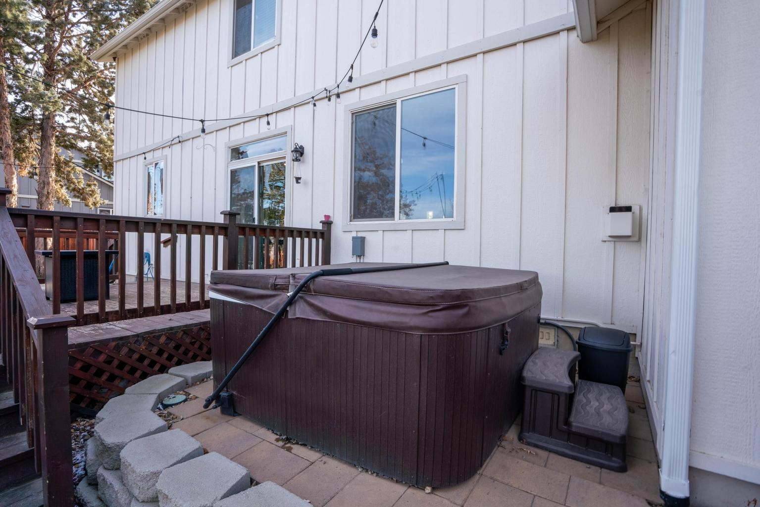 Photo of 1334 SW Rimrock Way 49 of 57