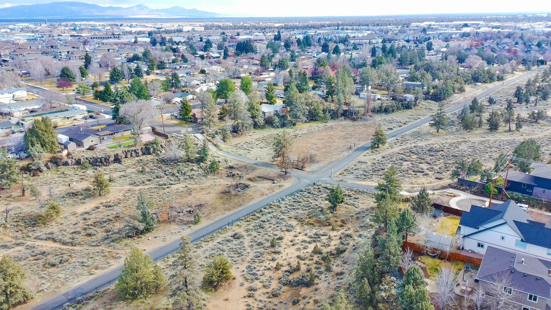 Photo of 1334 SW Rimrock Way 54 of 57