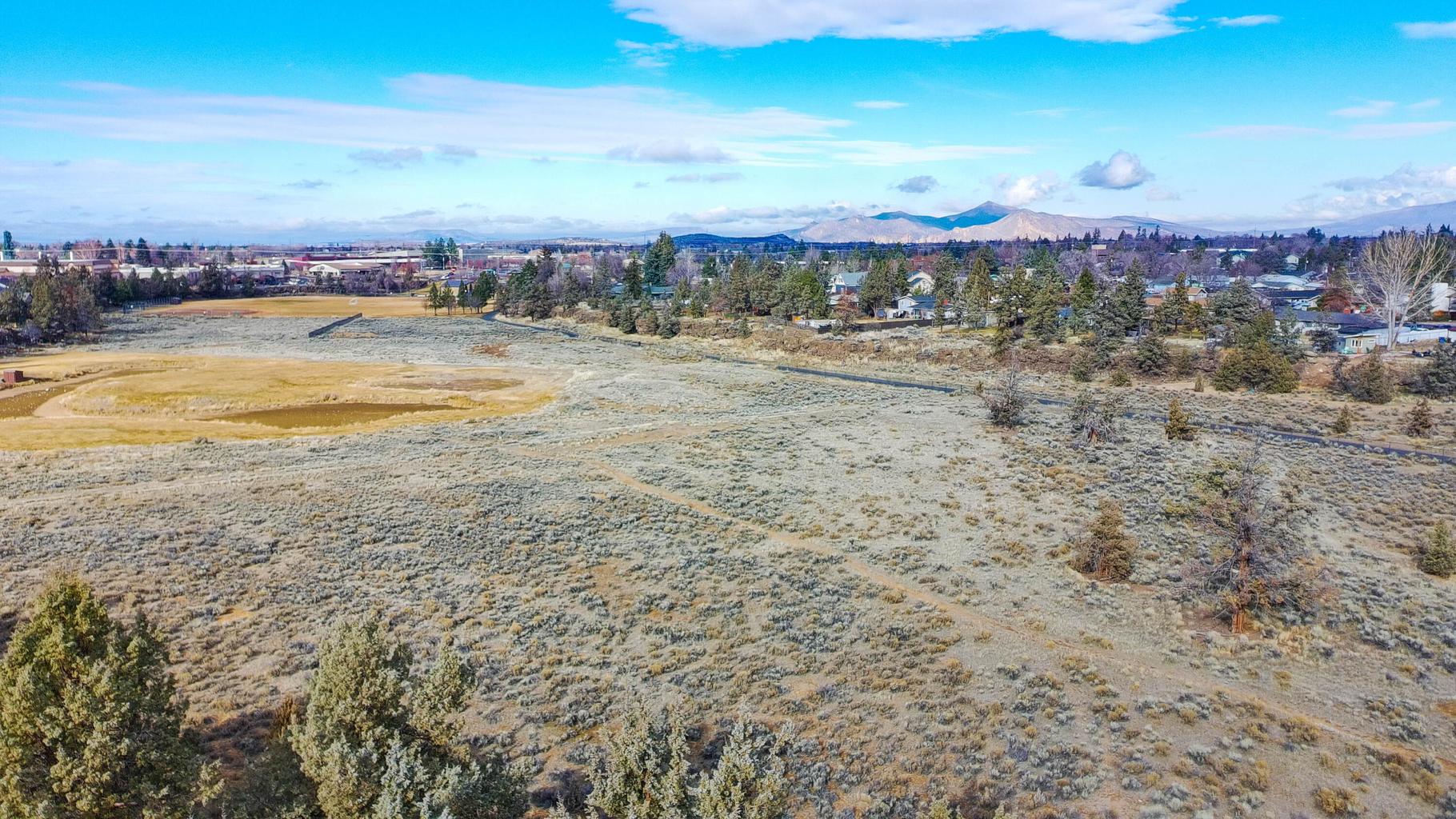Photo of 1334 SW Rimrock Way 56 of 57