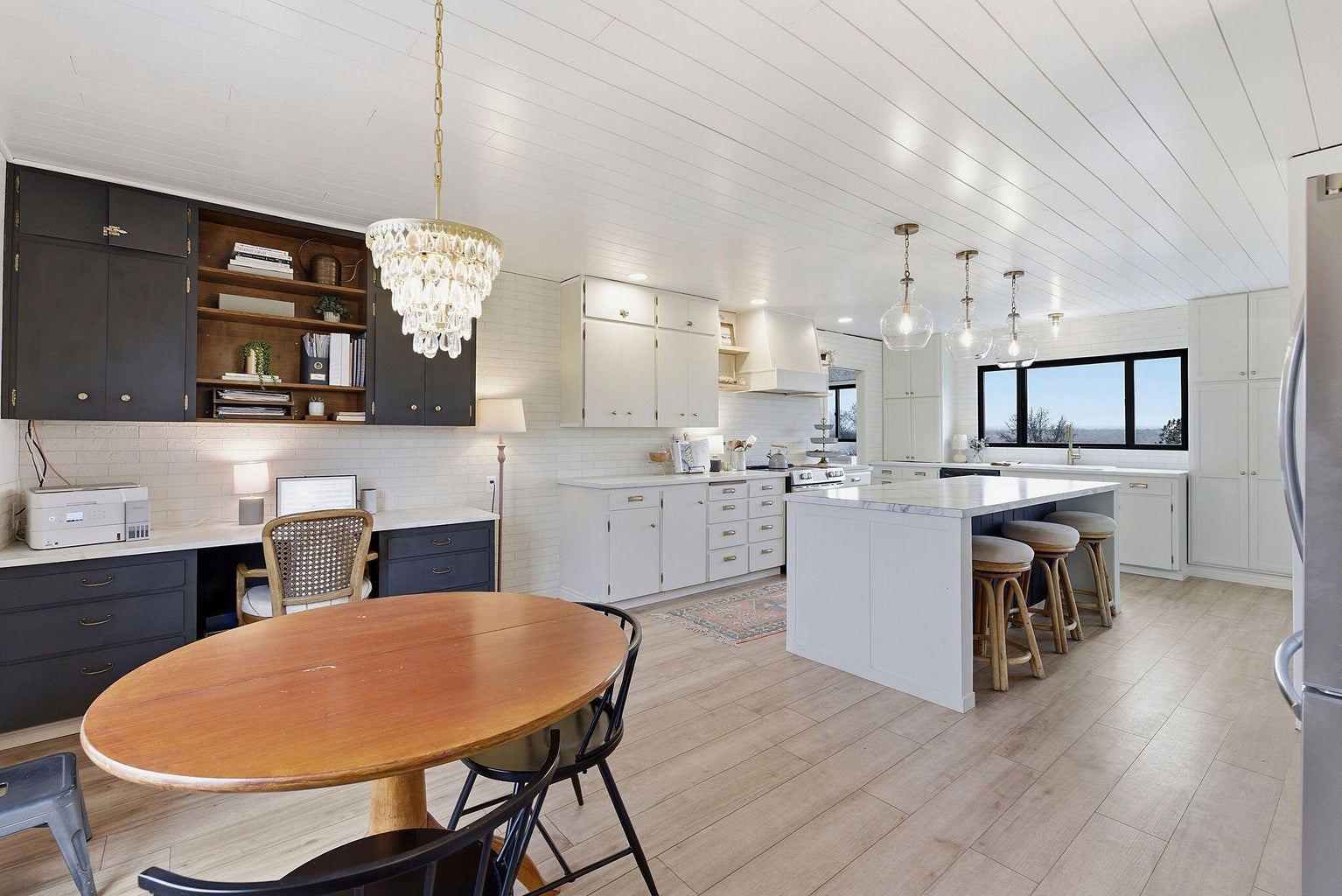 Eat in Kitchen