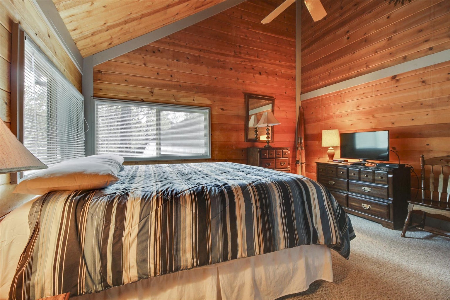 Your guests will love this private, comfy bedroom—a perfect home base for their Sunriver adventures.