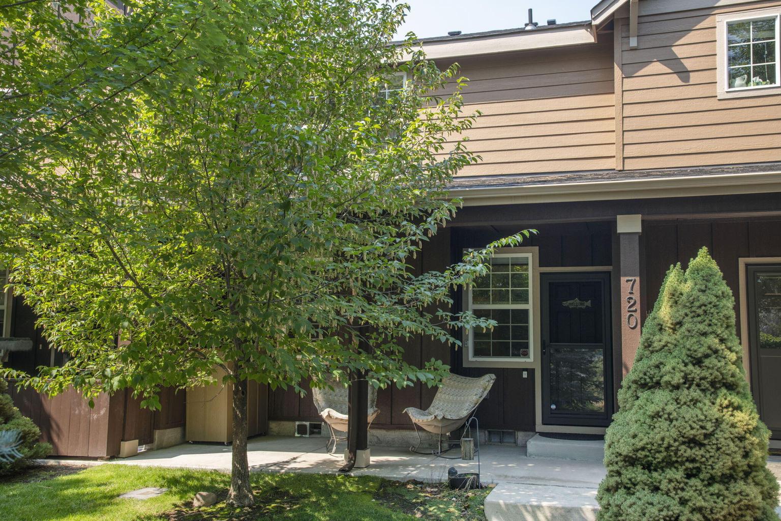 Photo of 720 N Hindeman Street 22 of 25