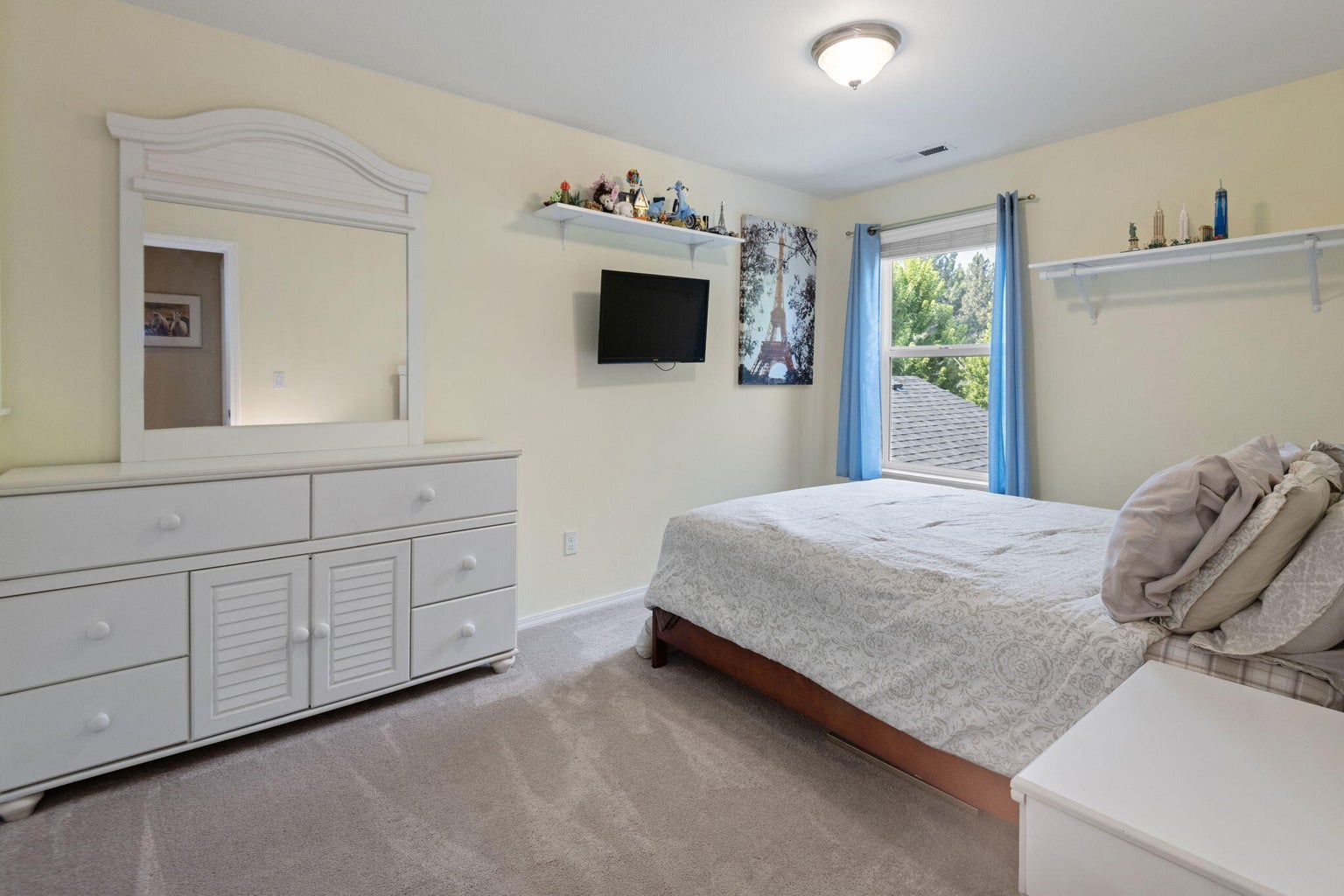 Photo of 720 N Hindeman Street 15 of 25