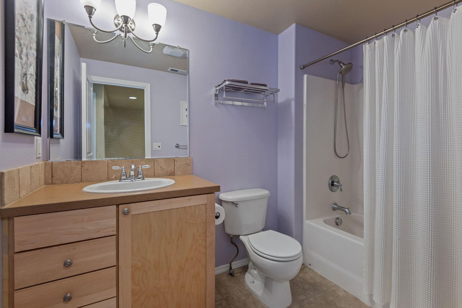 Photo of 720 N Hindeman Street 18 of 25