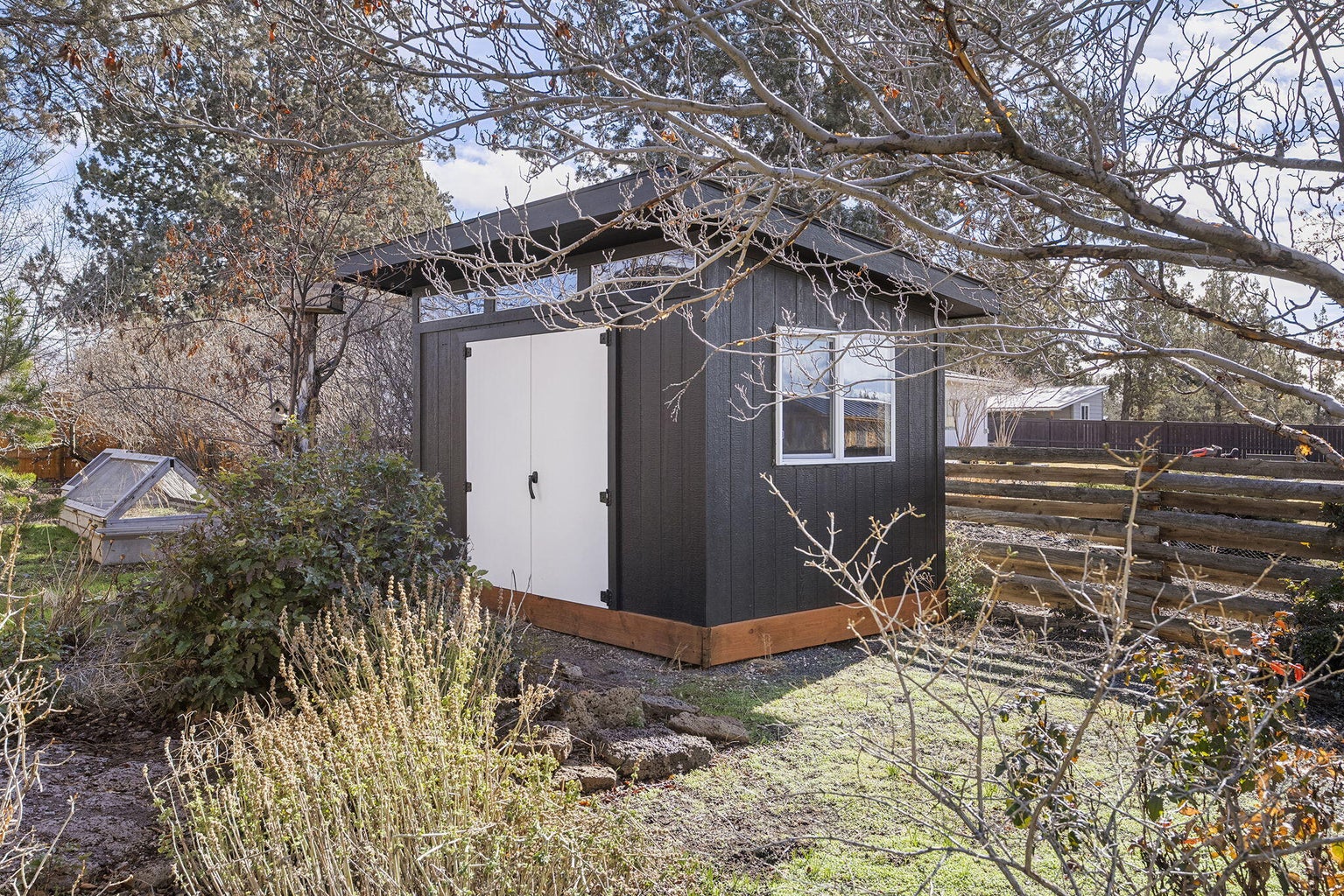 Photo of 1199 SW Canyon Drive 41 of 70
