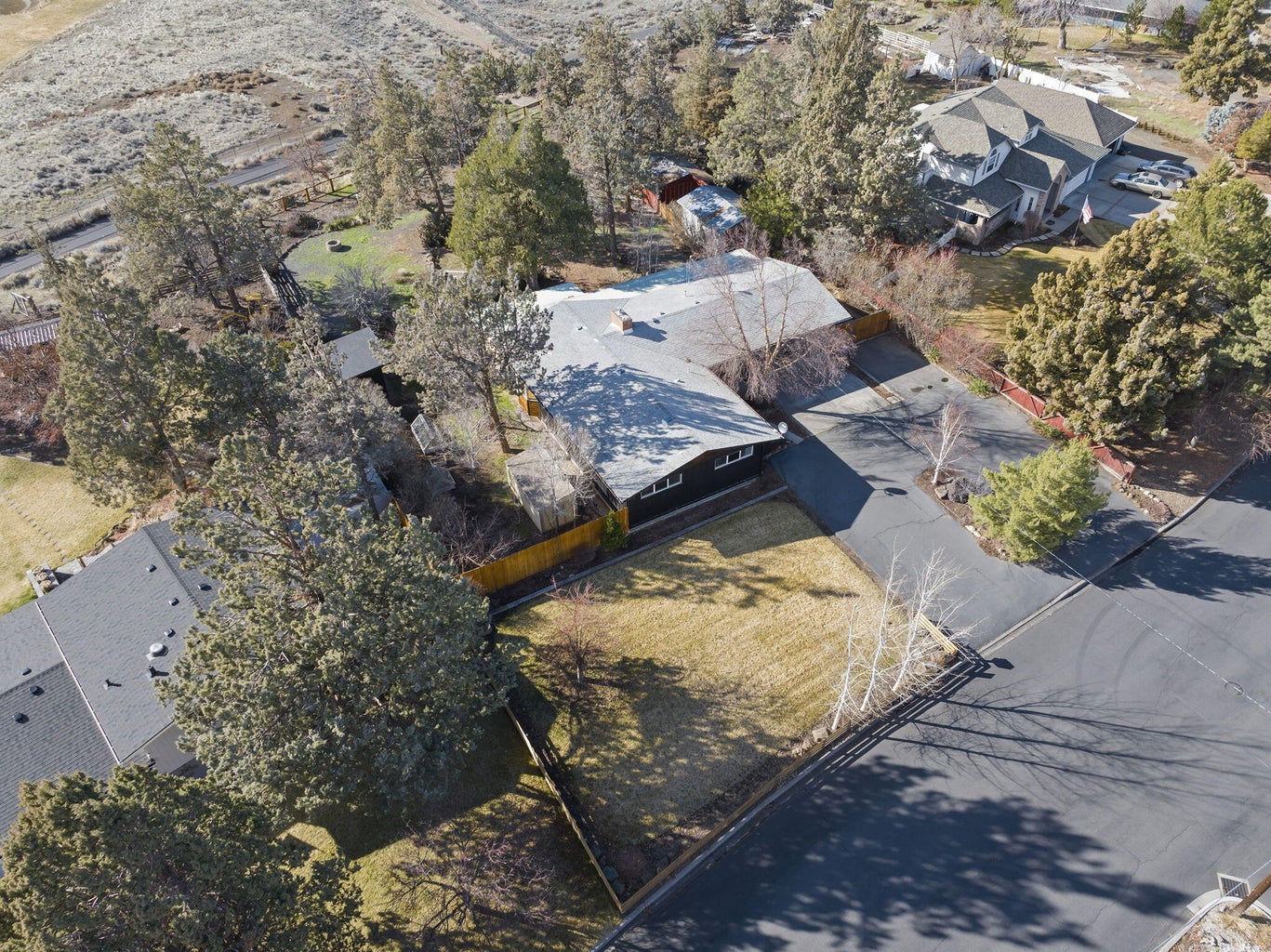 Photo of 1199 SW Canyon Drive 67 of 70