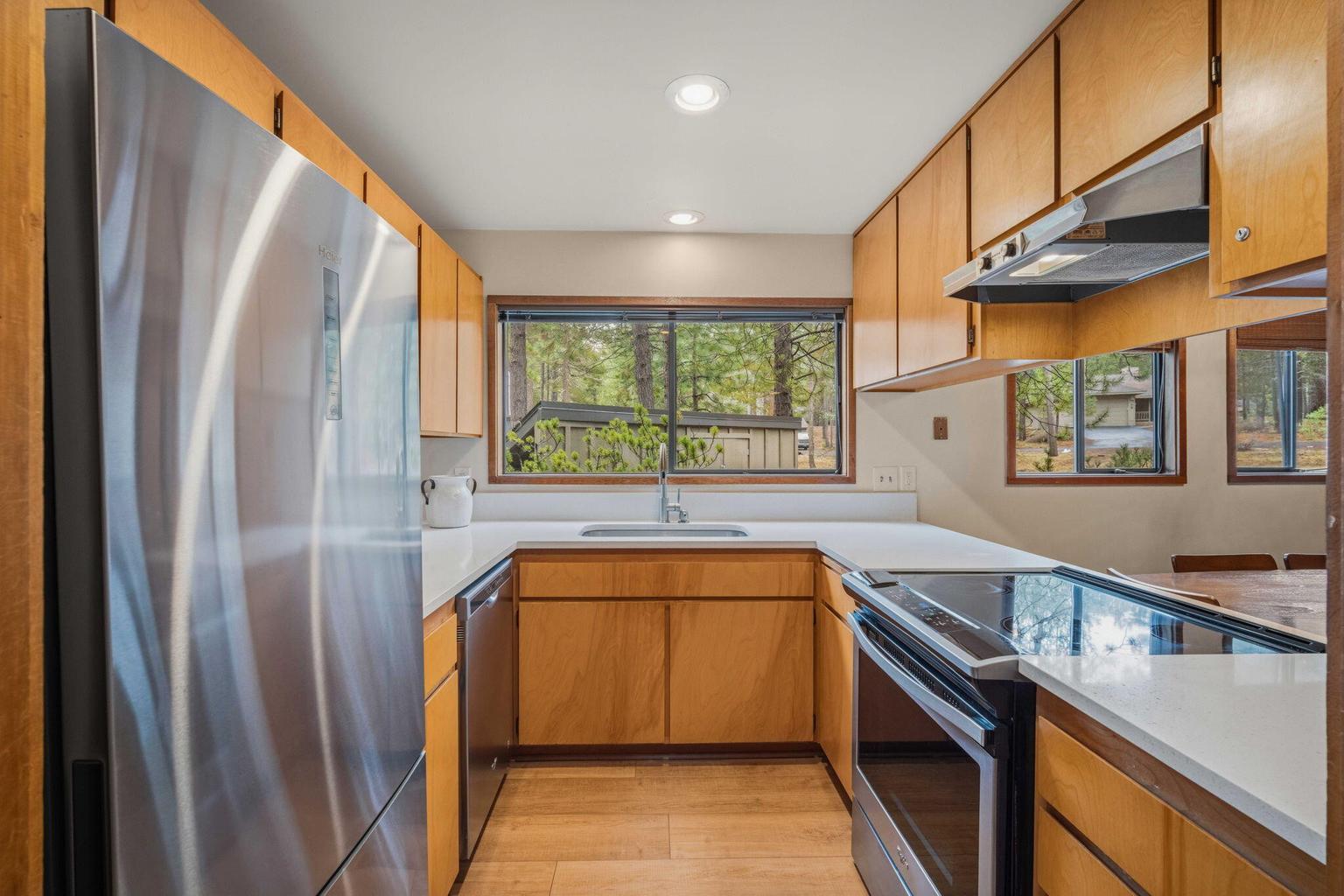 Photo of 57055 Deer Lane 7 of 27