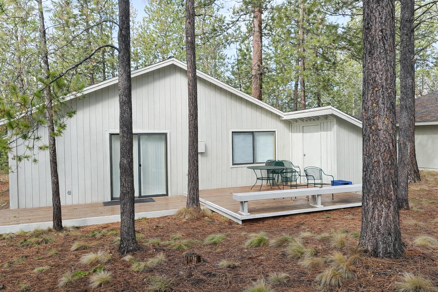 Photo of 57048 Deer Lane 1 of 15