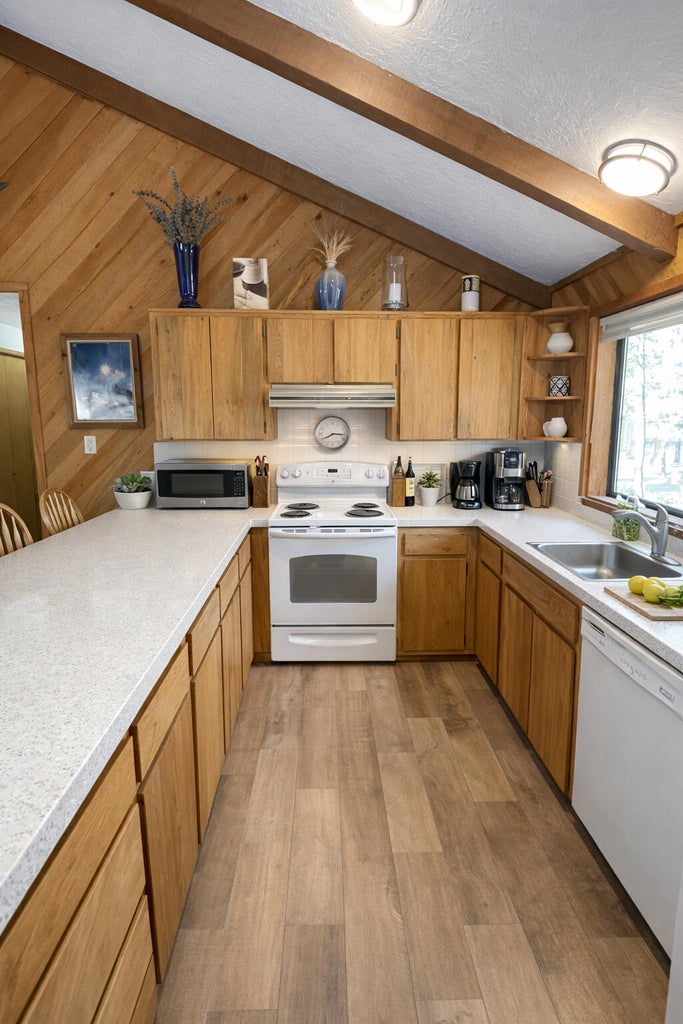 Photo of 57048 Deer Lane 6 of 15
