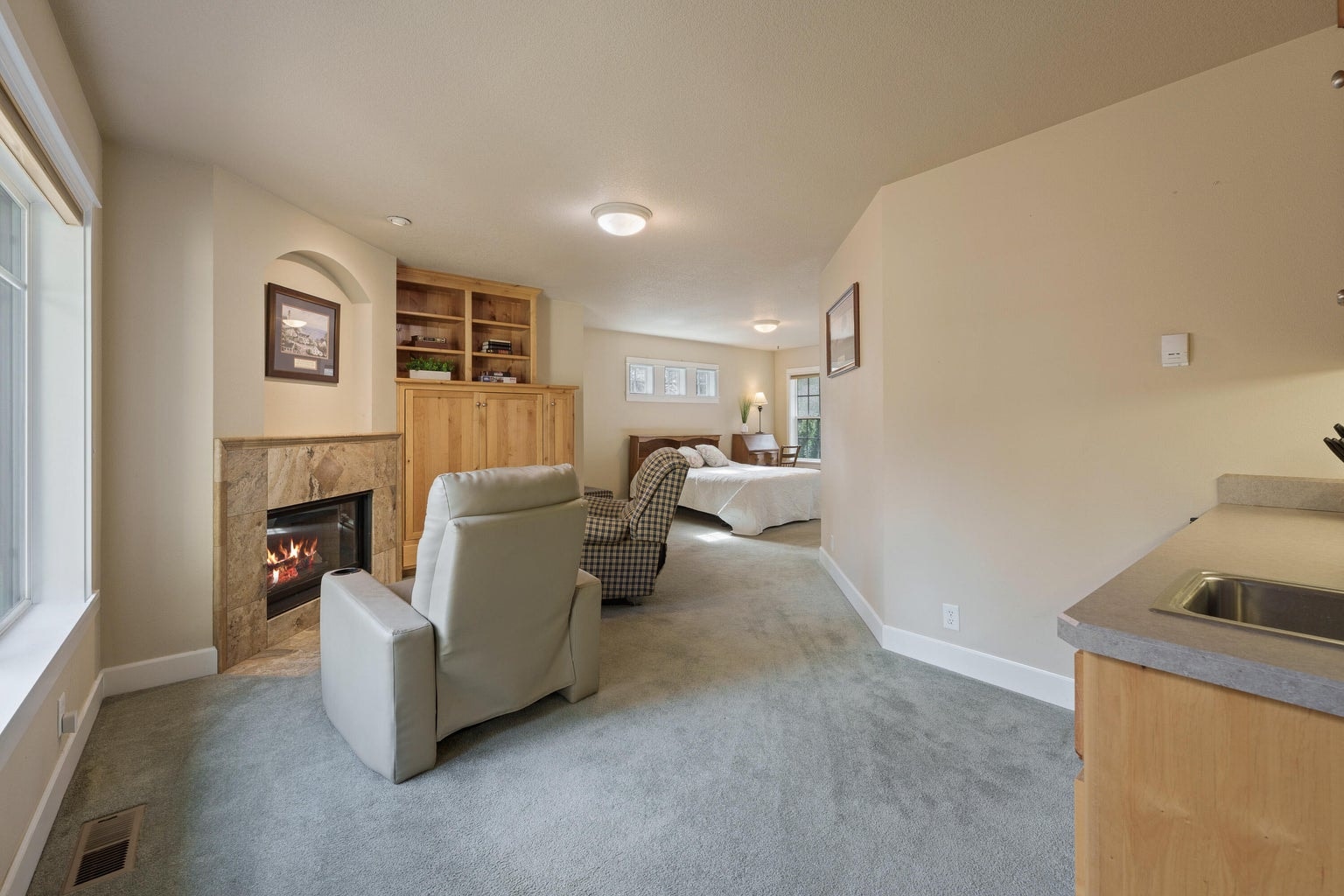 Photo of 61288 King Saul Avenue 15 of 48