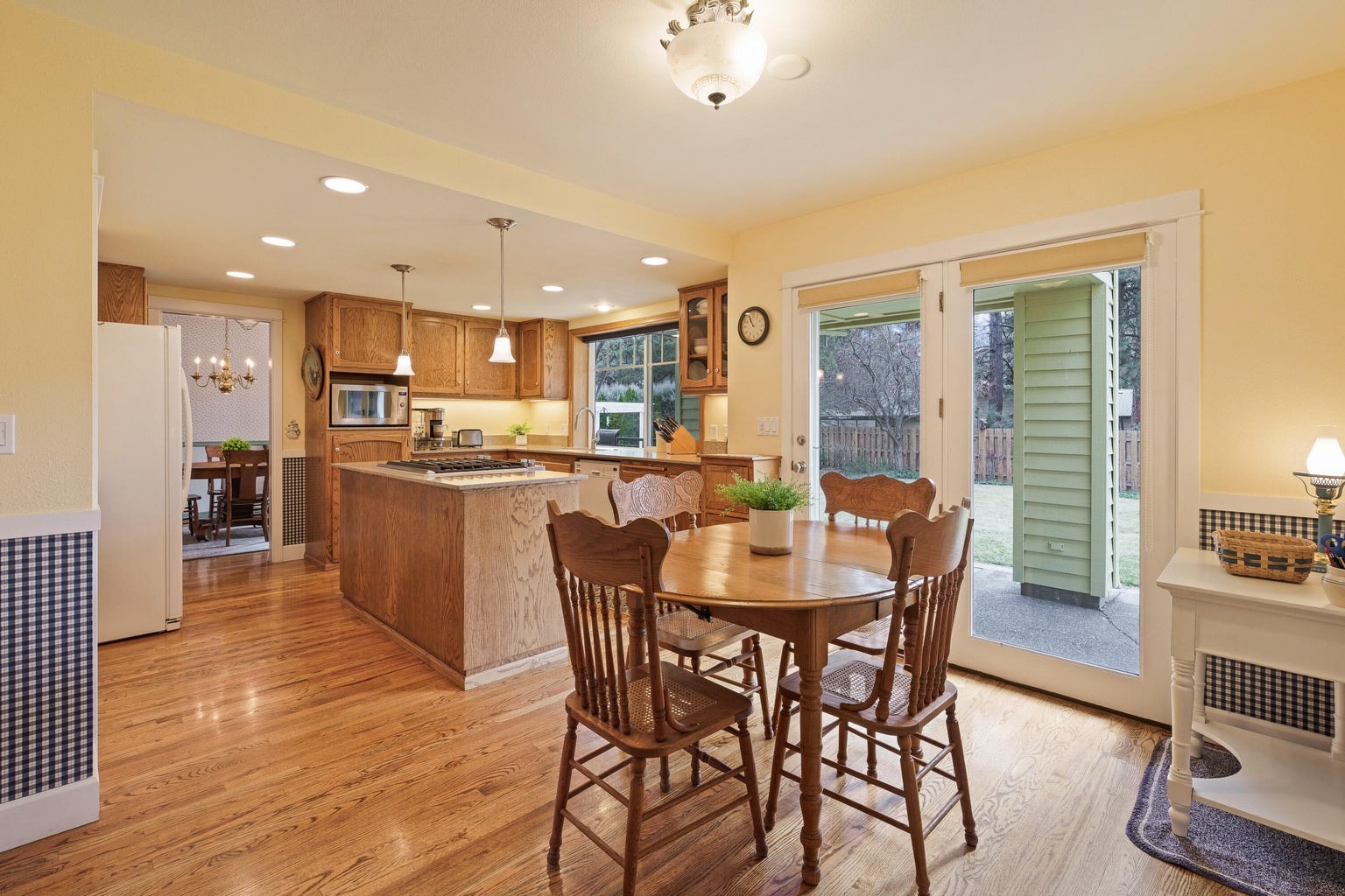 Photo of 61288 King Saul Avenue 8 of 48