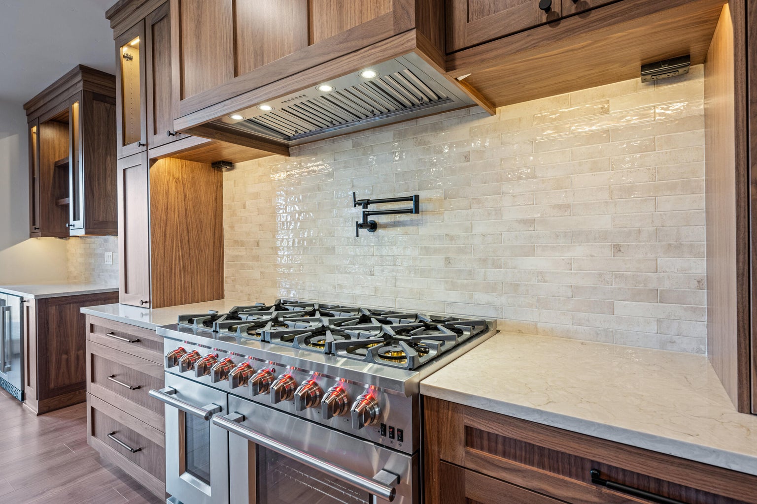 Double Oven, Propane Range with Pot Filler