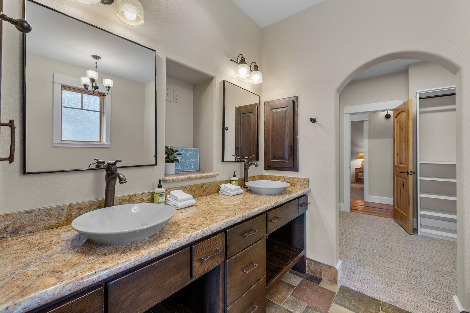Upscale features in this spa-like experience for 2!