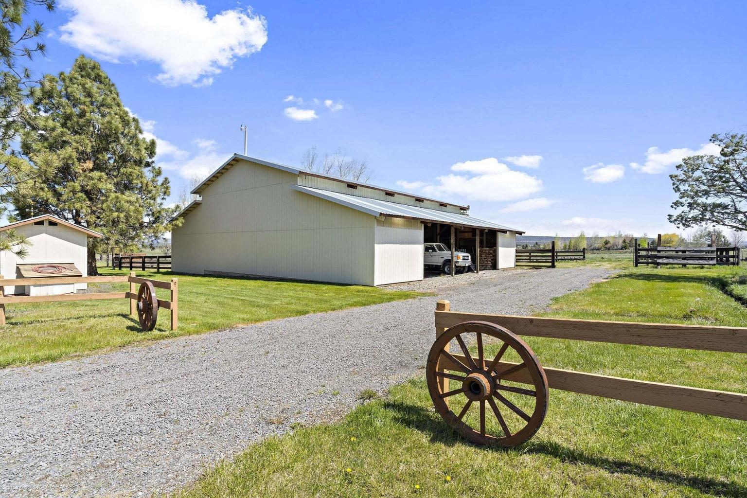 Photo of 4088 SW Minson Road 23 of 47