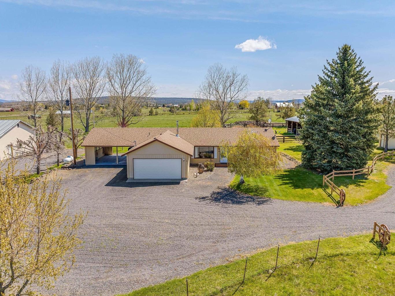 Photo of 4088 SW Minson Road 2 of 47