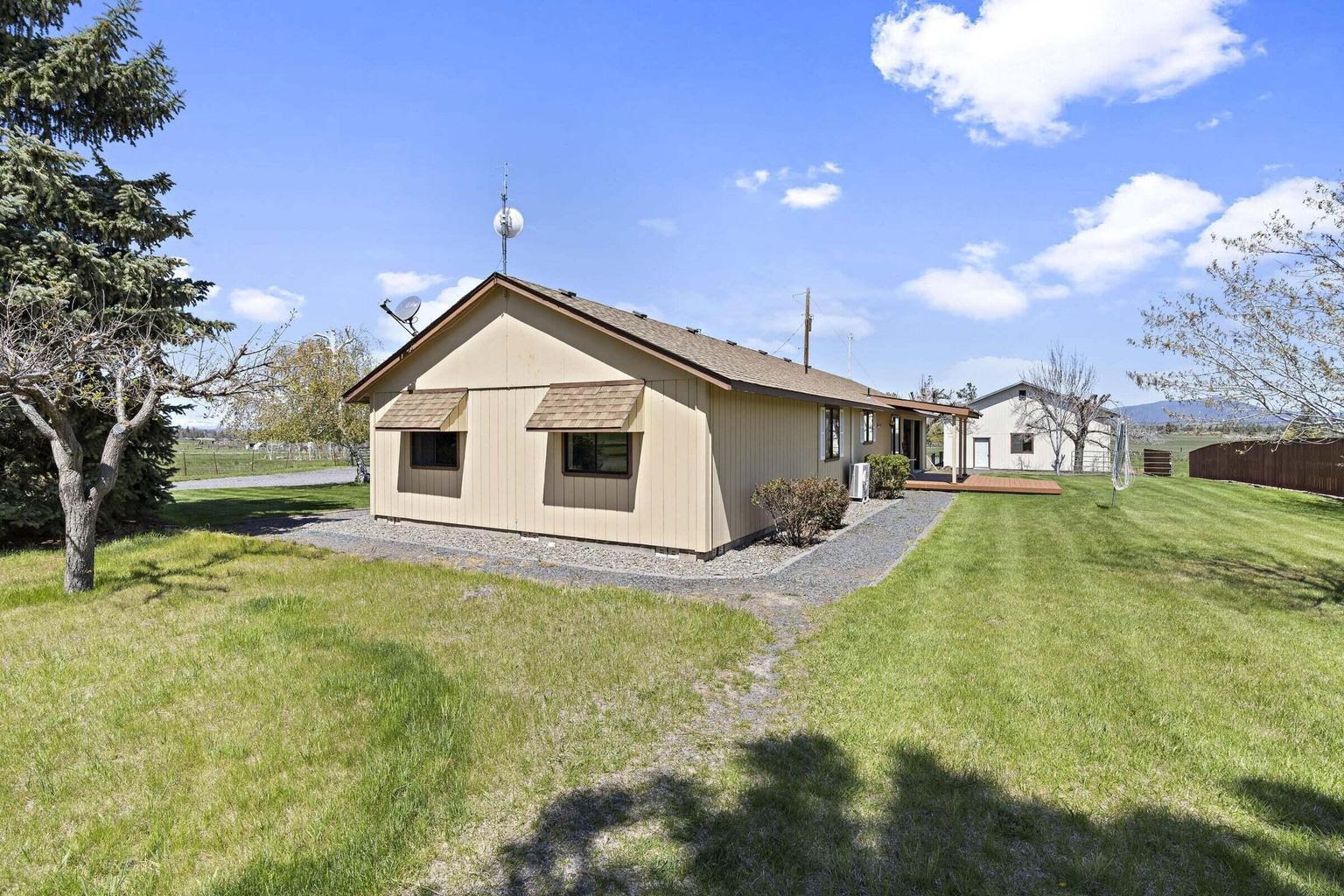 Photo of 4088 SW Minson Road 38 of 47