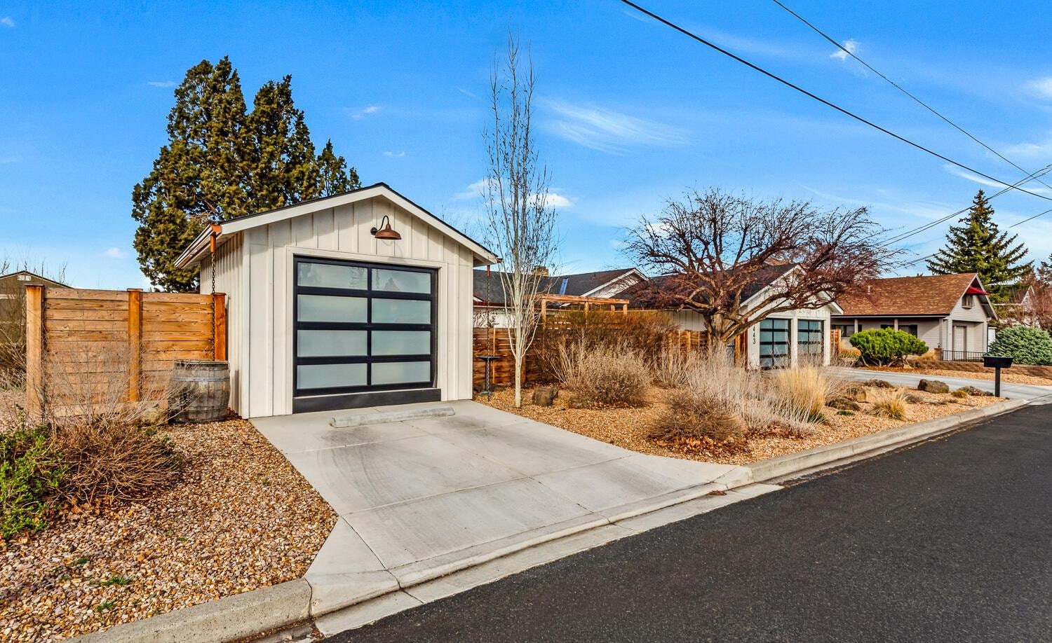 Photo of 1443 SW Canyon Drive 6 of 62