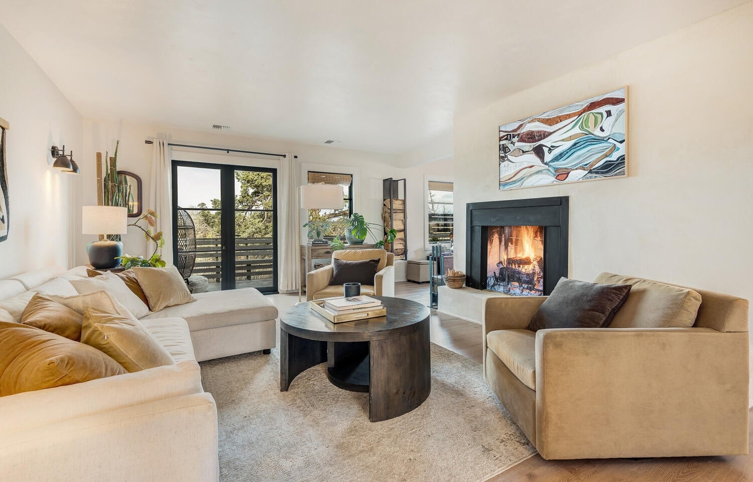 Photo of 1443 SW Canyon Drive 9 of 62