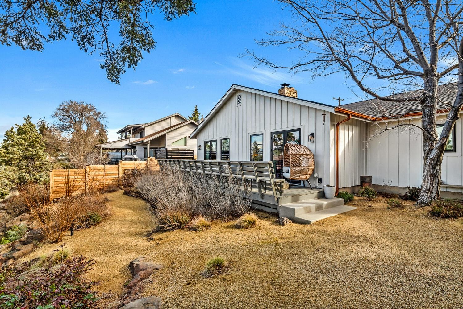 Photo of 1443 SW Canyon Drive 44 of 62
