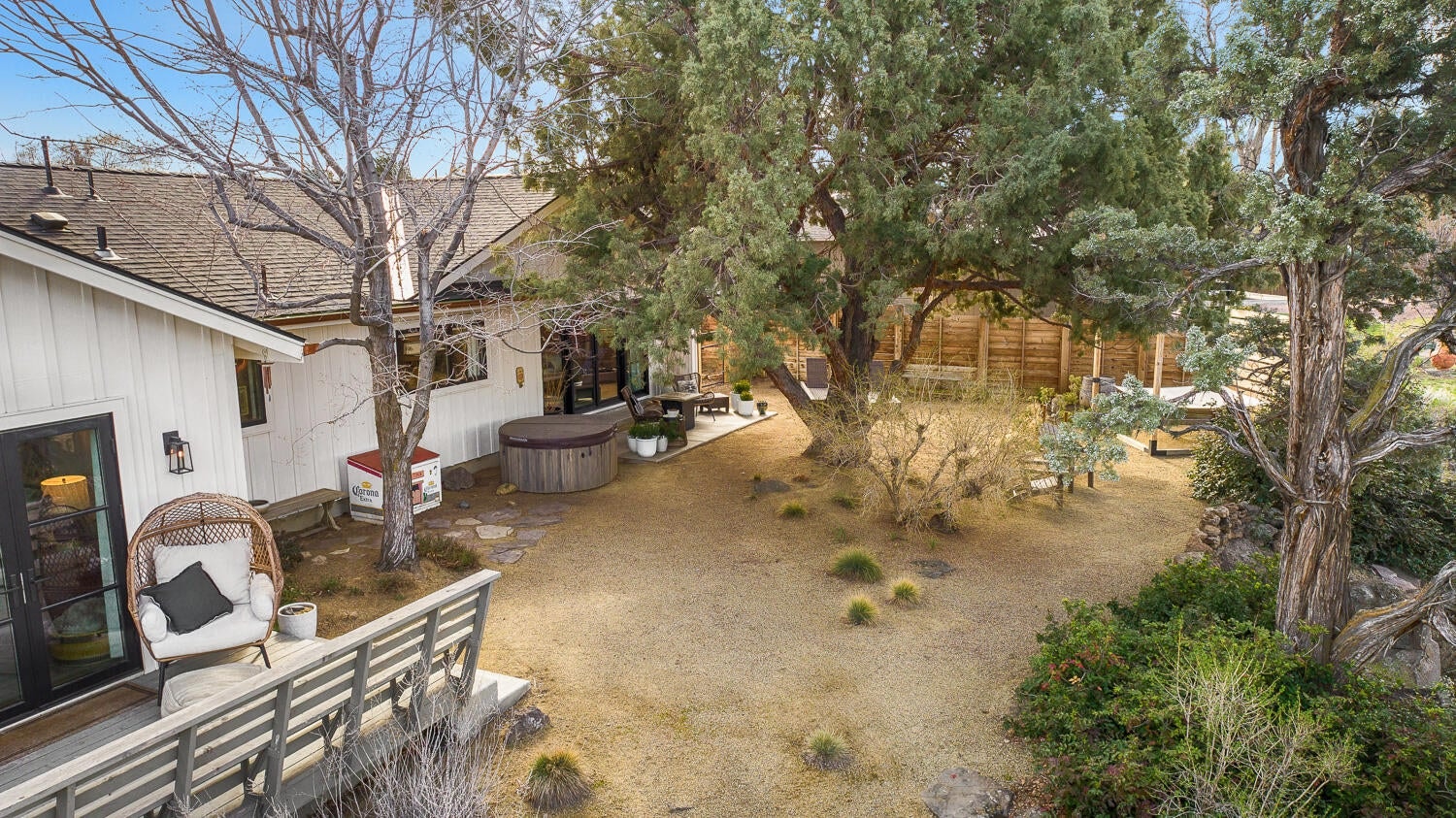 Photo of 1443 SW Canyon Drive 60 of 62