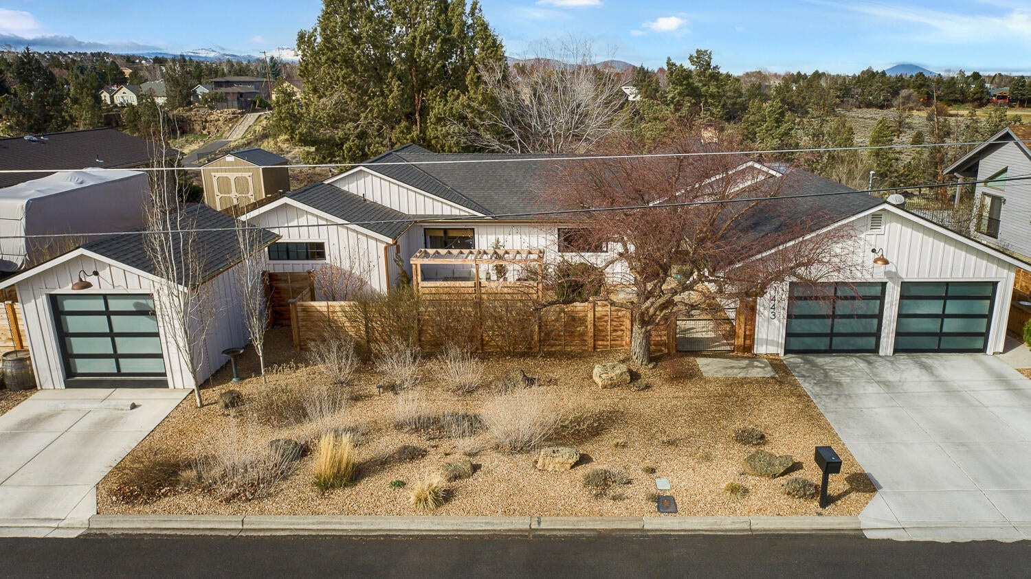 Photo of 1443 SW Canyon Drive 61 of 62