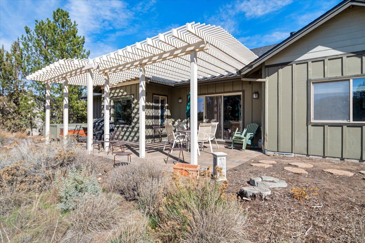 Photo of 387 Goshawk Court 38 of 46