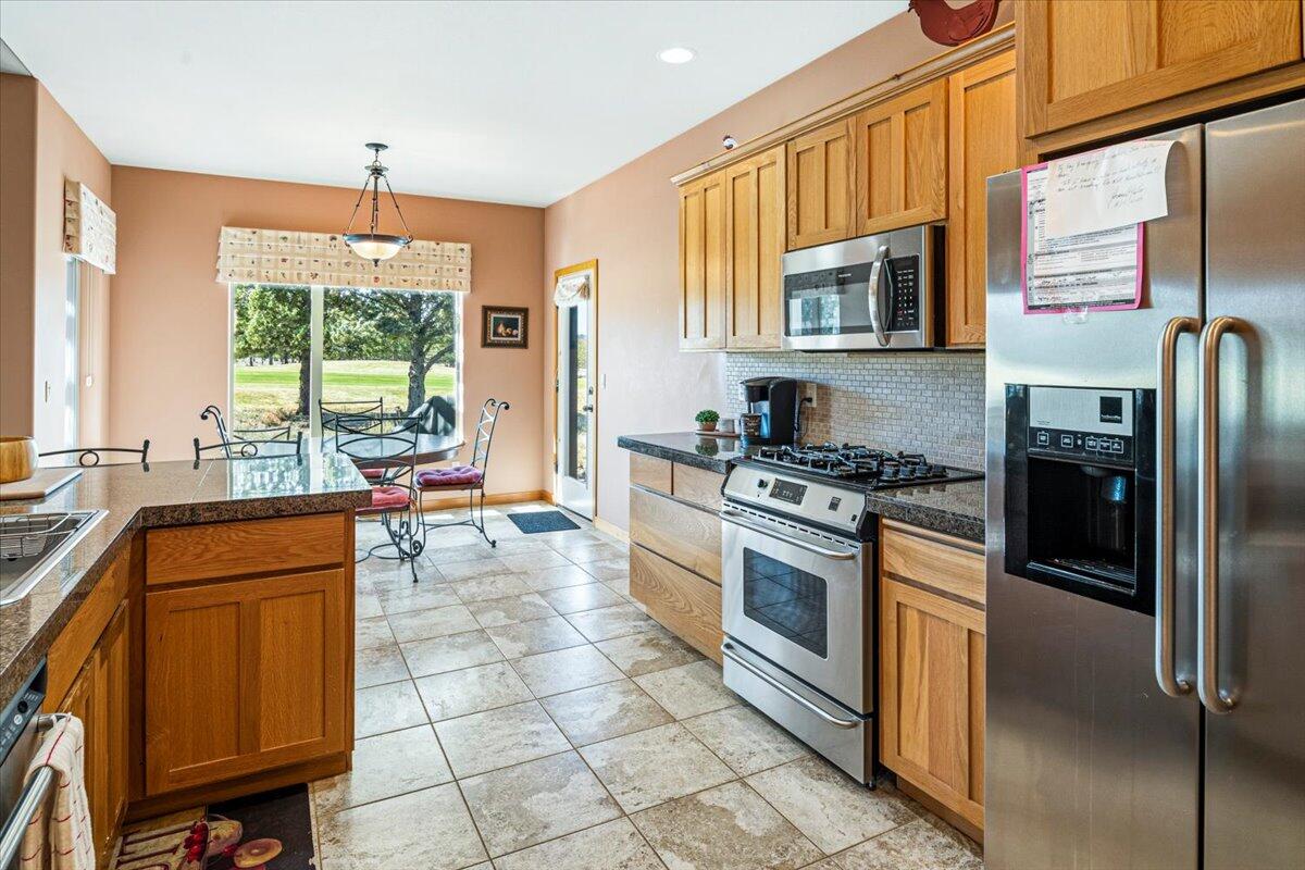 Photo of 387 Goshawk Court 22 of 46