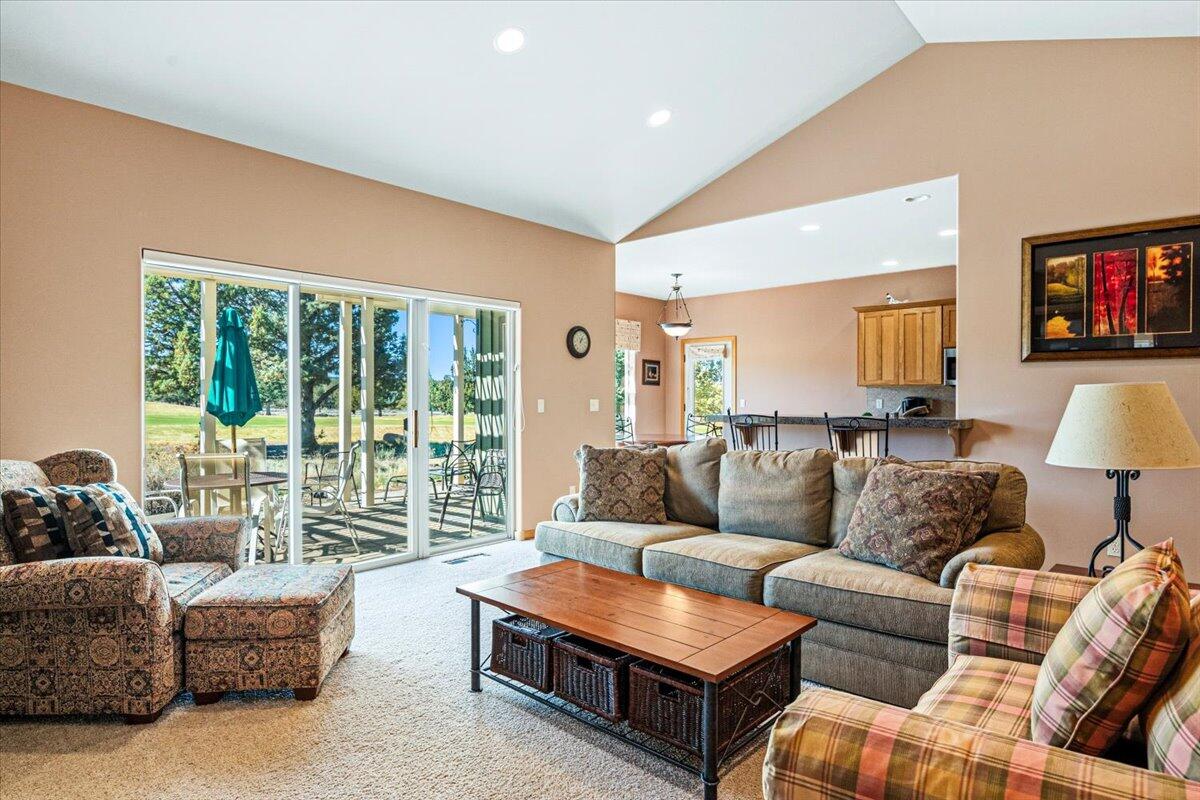Photo of 387 Goshawk Court 17 of 46