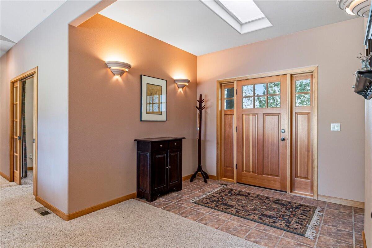 Photo of 387 Goshawk Court 12 of 46