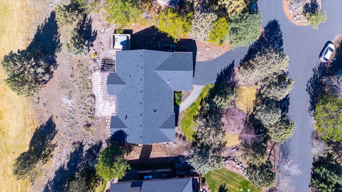 Photo of 387 Goshawk Court 10 of 46