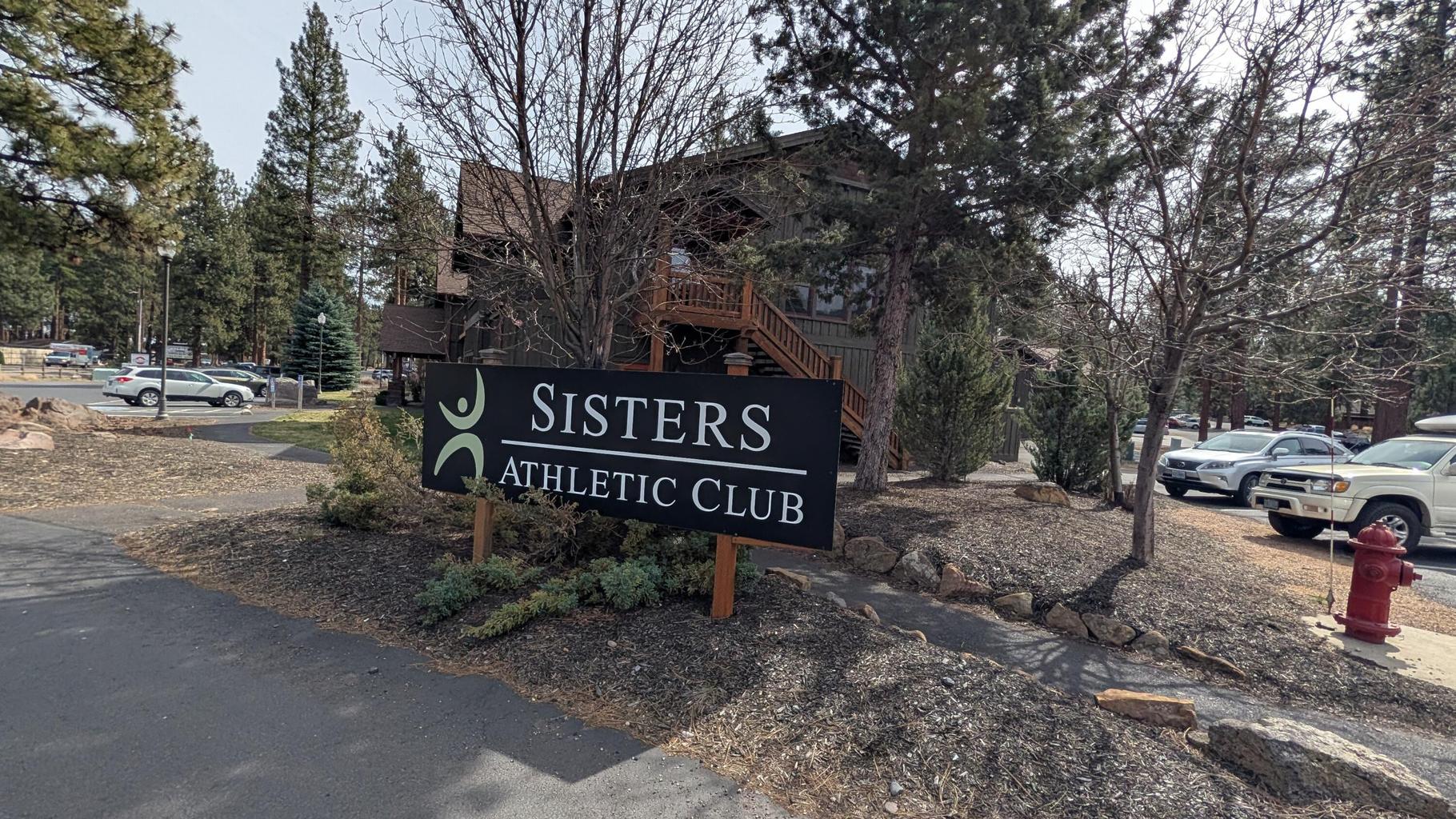 This condo is 0.3 miles to the Sisters Athletic Club
