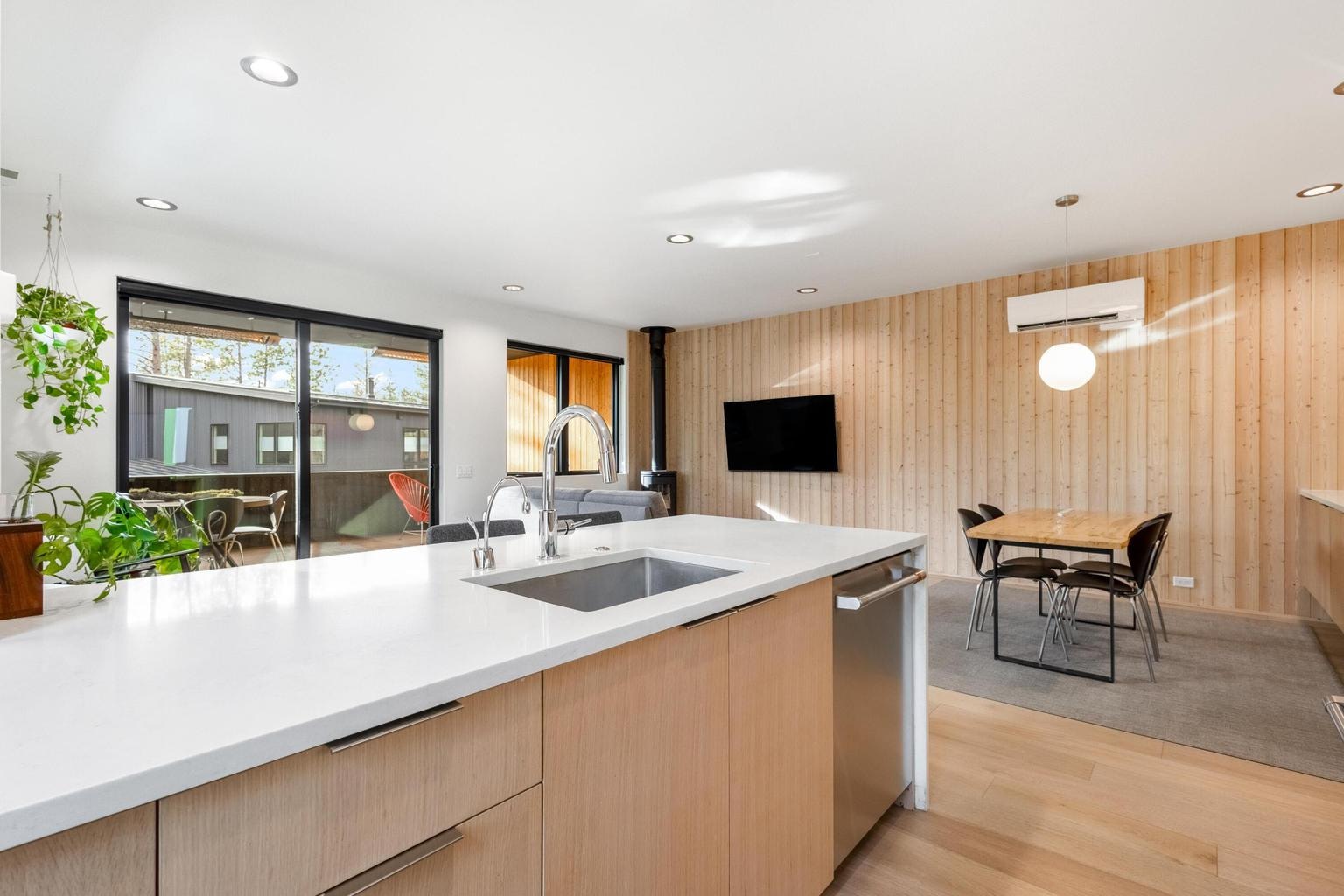 Photo of 505 N Pine Street 16 of 43