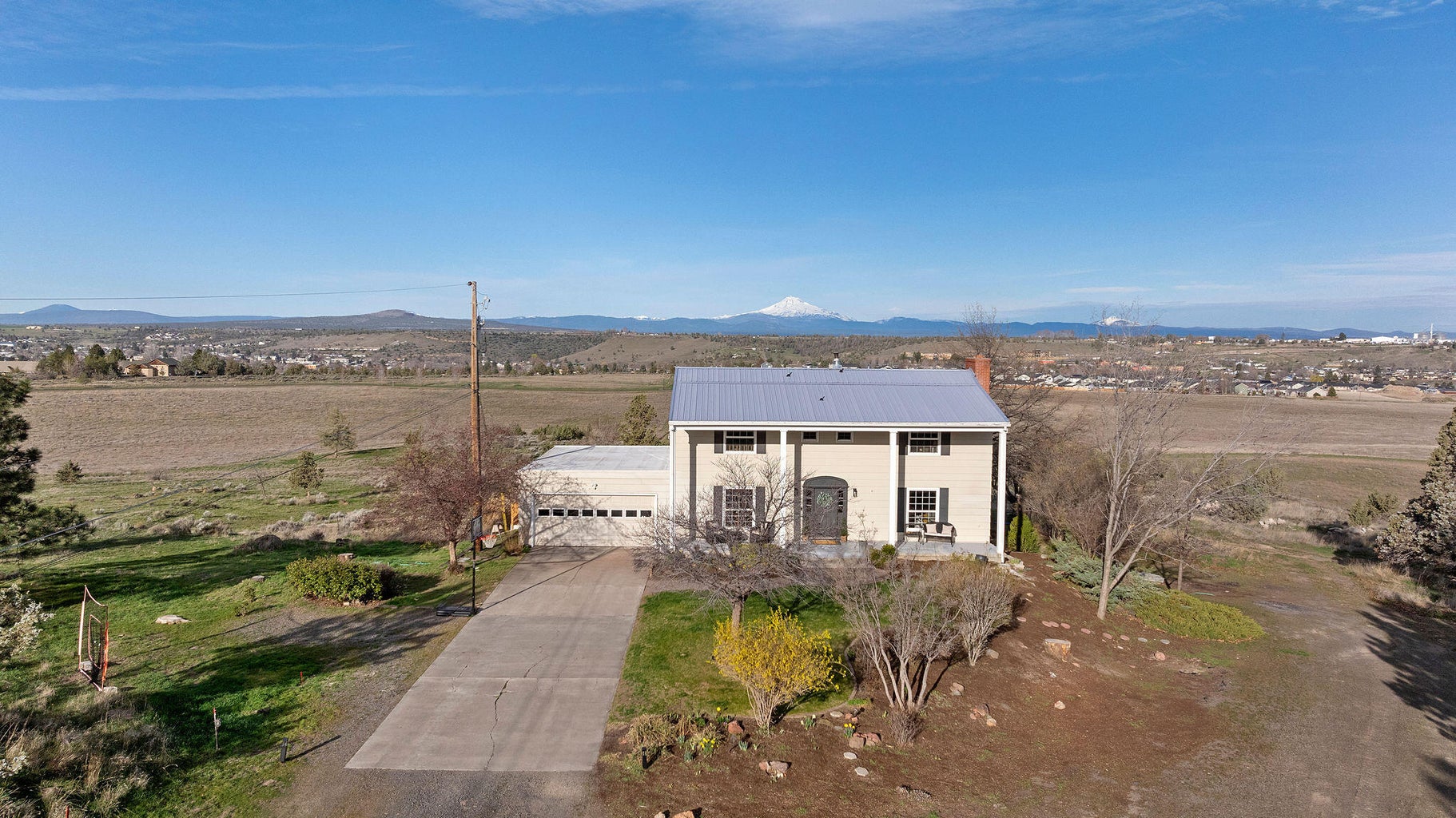 Photo of 1103 NE Richard Lane 40 of 52