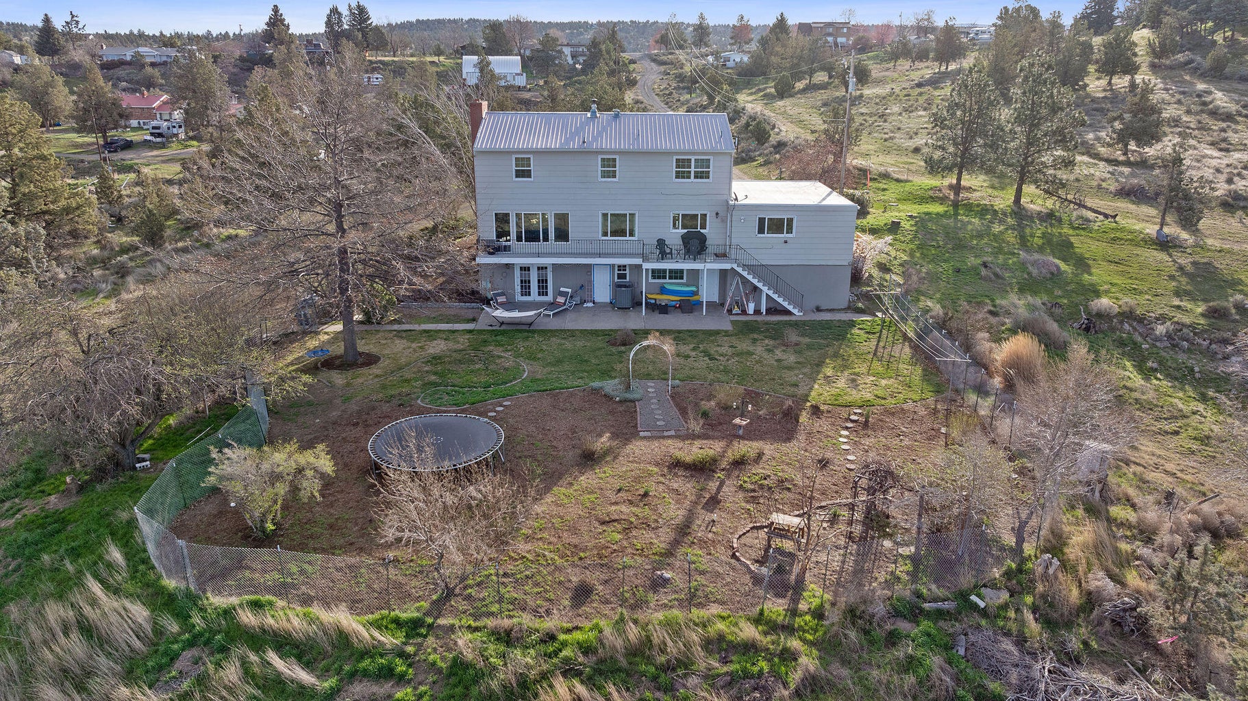 Photo of 1103 NE Richard Lane 44 of 52