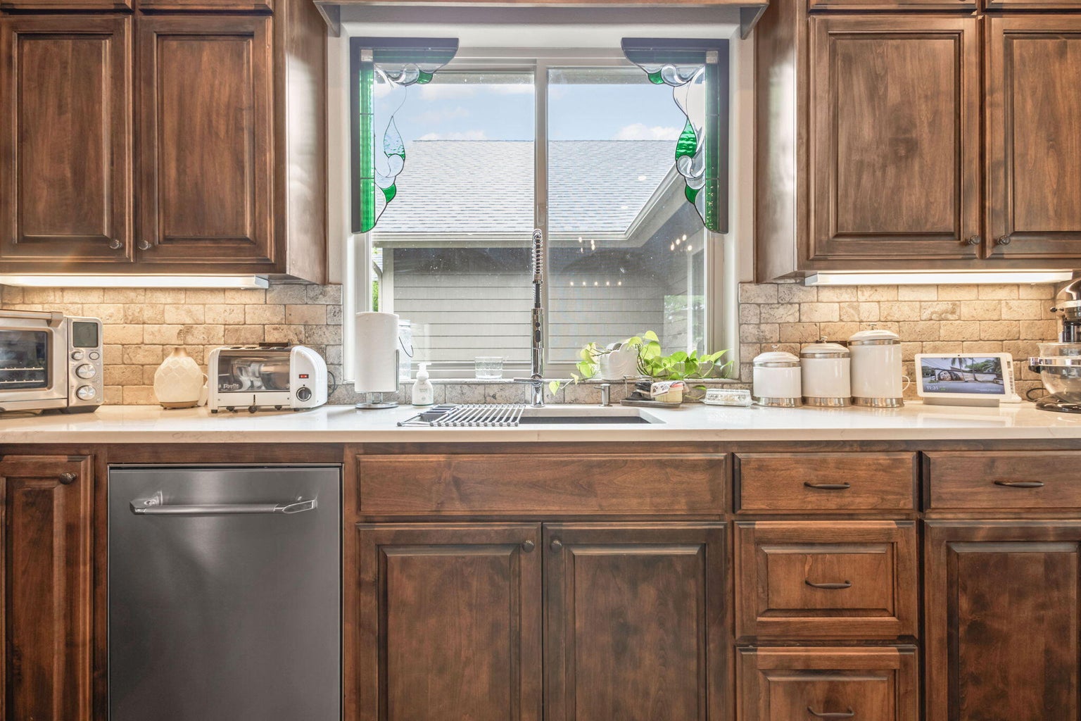 Photo of 301 SE Larkspur Drive 13 of 49