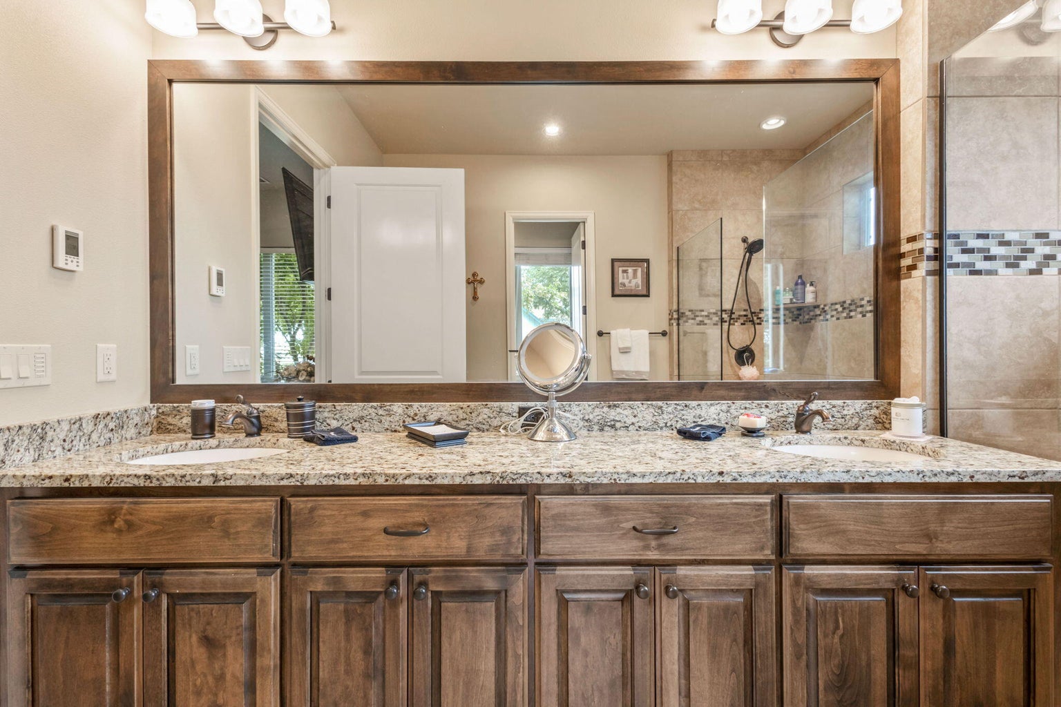Photo of 301 SE Larkspur Drive 20 of 49
